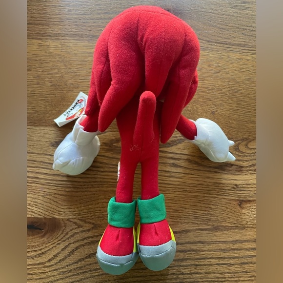 Vintage 1991- 2000 Knuckles stuffie from Sonic the Hedgehog - Picture 7 of 12